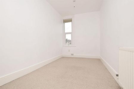 4 bedroom terraced house to rent - Photo 4