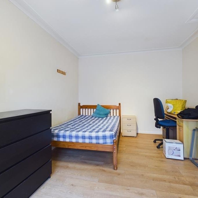 4 bedroom house to rent - Photo 1