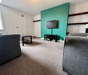 5 bedroom maisonette to rent - Photo 1