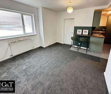 Flat, Church Street, Brierley Hill, DY5 - Photo 1