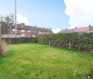 2 bedroom semi-detached bungalow to rent - Photo 6