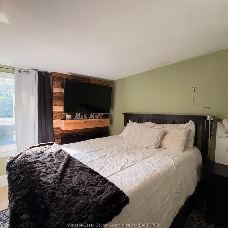 For Lease - 1508 Gladstone Avenue, Windsor, Ontario - Photo 1