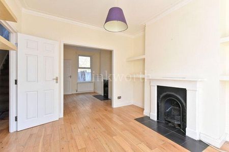 3 bedroom terraced house to rent - Photo 4