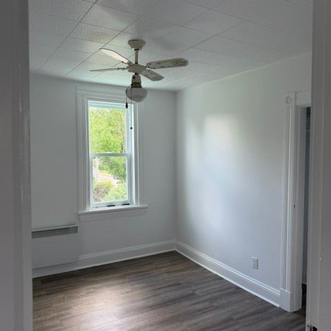 5 1/2 à Louer Centre-Ville - Photo 1