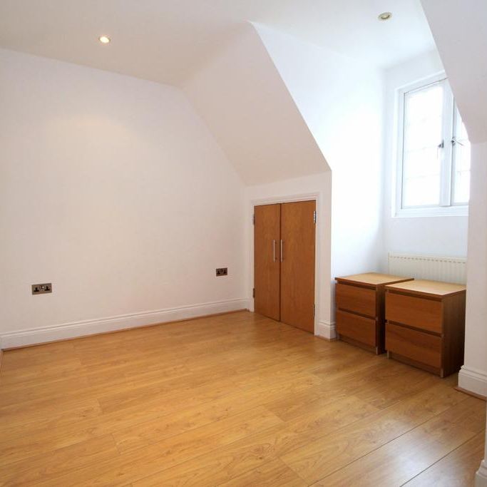 2 bedroom flat to rent - Photo 1