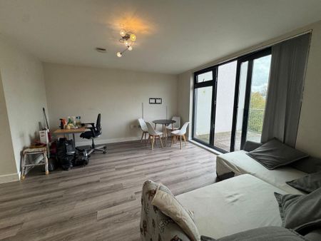 2 bedroom apartment to rent - Photo 3