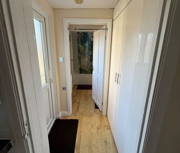 2 Bed Flat, Wellesley Road, IG1 - Photo 1