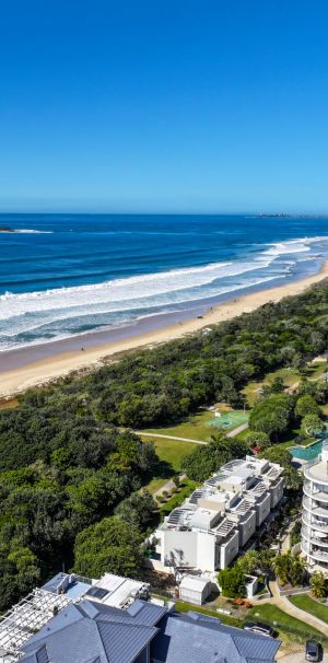 Freshly Renovated Unit in the Heart of Marcoola! - Photo 1