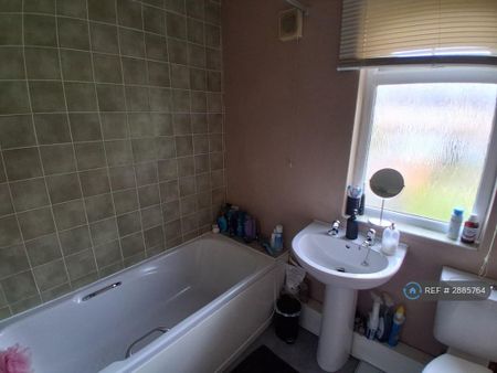 2 bedroom terraced house to rent - Photo 5