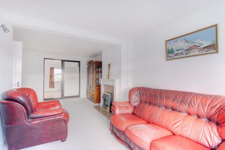 3 bed semi-detached house to rent in Staple Lodge Road, Birmingham, B31 - Photo 4