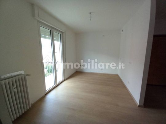 Trilocale piazza Libertà 21, Centro, Quarona - Photo 1