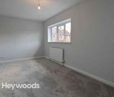 2 bed town house to rent in Humber Way, Newcastle-under-Lyme, Staff... - Photo 6