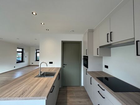 Half vrijstaande nieuwbouwwoning - Photo 2