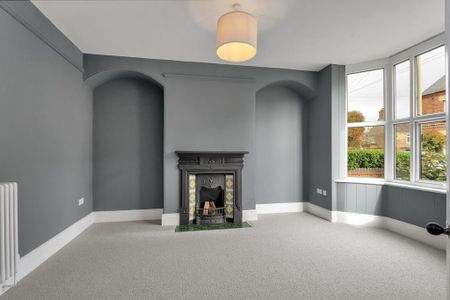 4 bedroom terraced house to rent - Photo 2