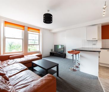 4 bed apartment to rent in Jesmond Road, Jesmond, NE2 - Photo 2