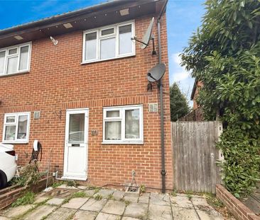 2 bedroom end of terrace house to rent - Photo 3