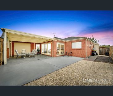 2 The Embankment, Kurunjang, Vic 3337 - Photo 2