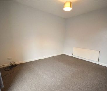 Gould Street, Denton, Manchester, M34 2AD - Photo 5