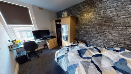 8 St. Michaels Terrace, Leeds, LS6 3BQ - Photo 3