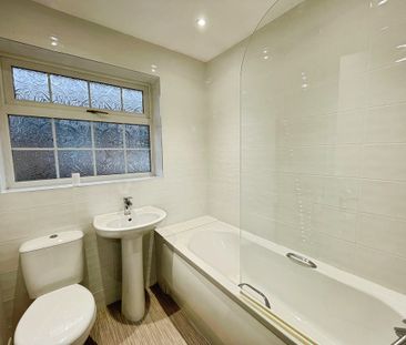 2 bedroom Detached Bungalow to let - Photo 5