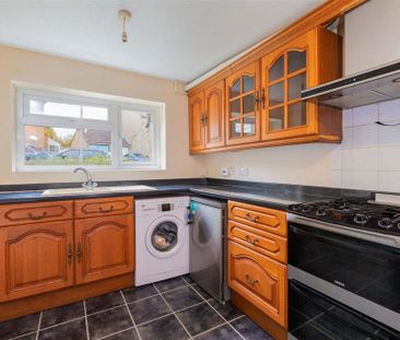 3 bedroom end of terrace house to rent - Photo 6