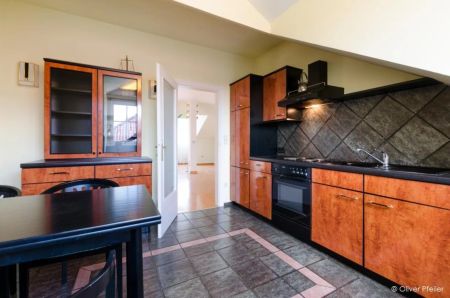 HOCHWERTIGE DACHGESCHOSSWOHNUNG MIT AIRCONDITION - Photo 4