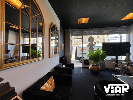 LOCAL COMMERCIAL HYPER CENTRE VILLE - Photo 2