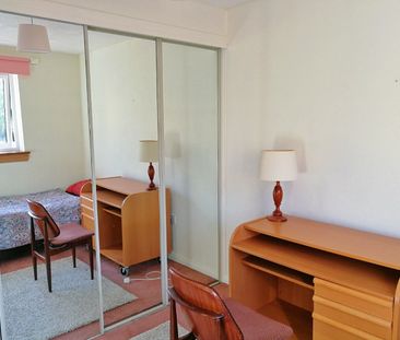 Room in a Shared Flat, Leyden Court, G20 - Photo 1