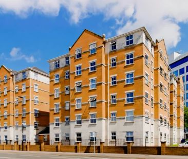 Classic 2 bed apartment - Photo 2