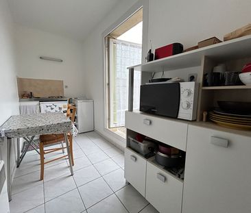 Location Appartement 1 pièce 30m² - Photo 2