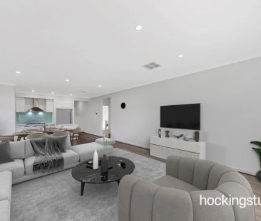 MINS AWAY FROM TRAIN STATION AND FREEWAY ! - Photo 1