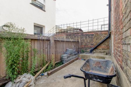 Studio to rent - Photo 5