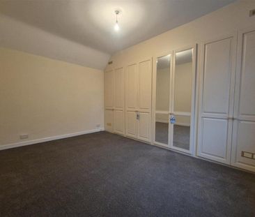 2 bedroom semi-detached house to rent - Photo 4