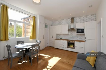 1 bedroom flat to rent - Photo 5