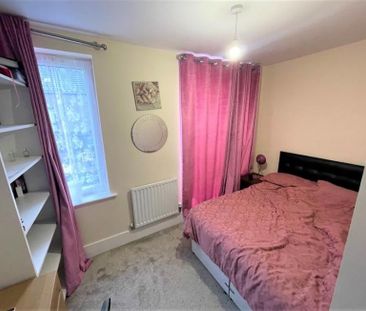 4 Bedroom Detached To Let - Photo 4