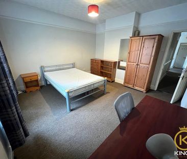 4 bedroom terraced house to rent - Photo 6