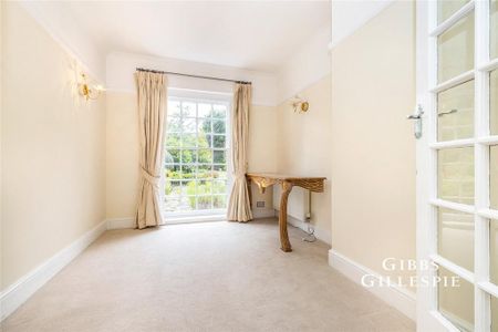 6 bedroom detached house to rent - Photo 2