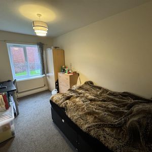 3 bedroom apartment to rent - Photo 2