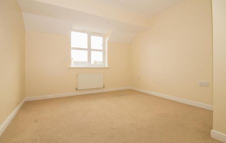 2 bedroom semi-detached house to rent - Photo 5