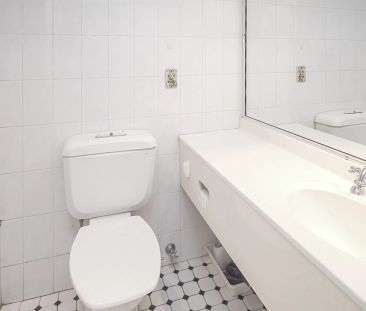 Modern Fully Furnished Studio in the Heart of Parramatta CBD! - Photo 4