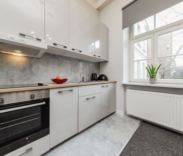 Mieszkanie do wynajęcia 1 pokoje Stefana Okrzei, Warszawa 30.32 m² - Photo 4