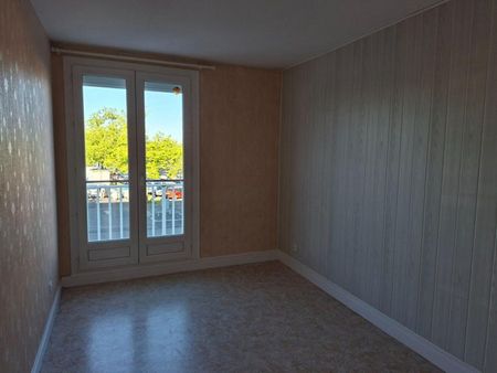Appartement 3 pièces à - Photo 2