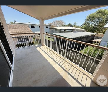 2/19 Mcqueen Street, Rosslea, Qld 4812 - Photo 4