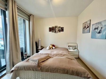 INSTAPKLAAR APPARTEMENT MET TWEE SLAAPKAMERS EN GARAGE - Foto 3