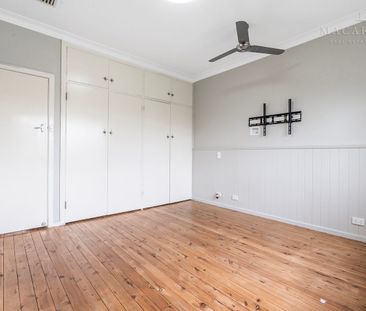 Inviting Family Home with Spacious Yard in Peaceful Kooringal Cul-d... - Photo 3