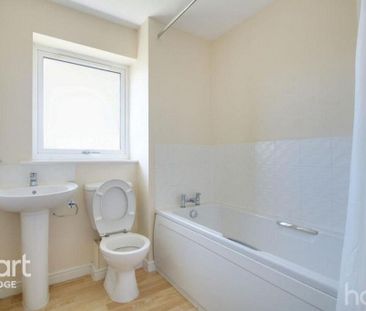 2 bedroom end of terrace house to rent - Photo 6