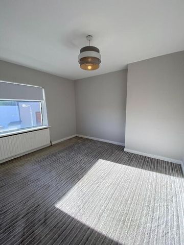22 St Dillons Avenue, Downpatrick, BT30 6HZ - Photo 2