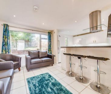 5 bedroom house to rent - Photo 2