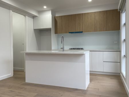 2A Lae Street, West Footscray, VIC 3012 - Photo 3