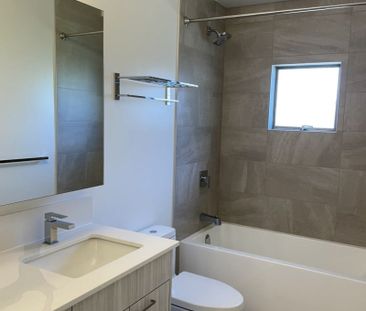 Nassau House - Photo 4